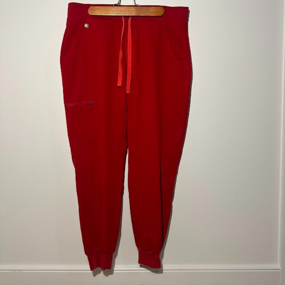 Figs jogger scrubs Winning Red Size Medium Petite